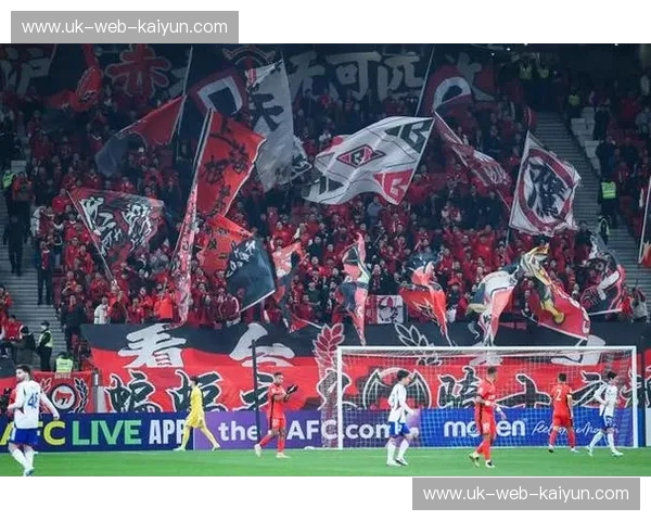 亚冠巅峰对决:恒大与横滨水手的绿茵史诗,荣耀之巅谁主沉浮?